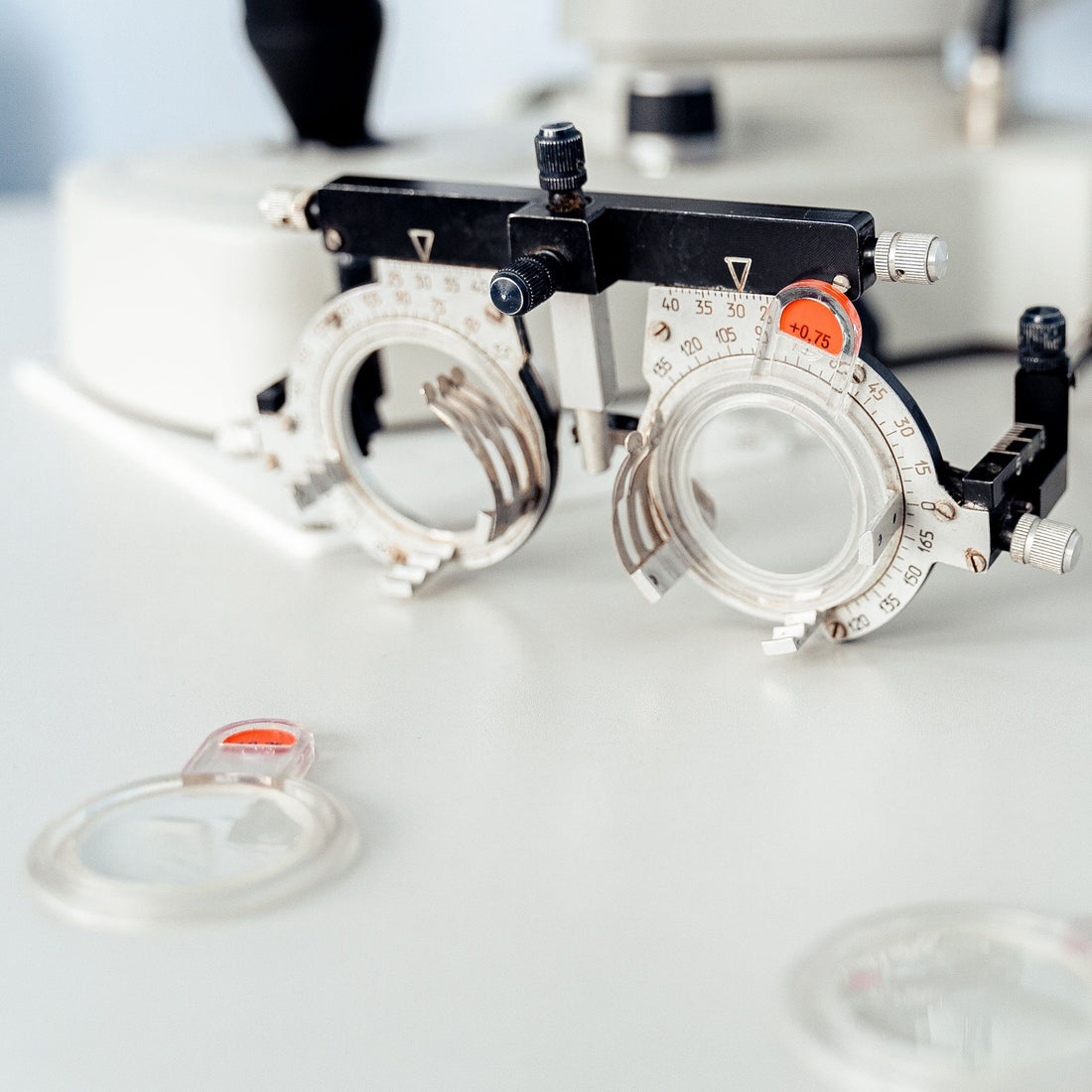 Getting Used to New Glasses – A Complete Adaptation Guide
