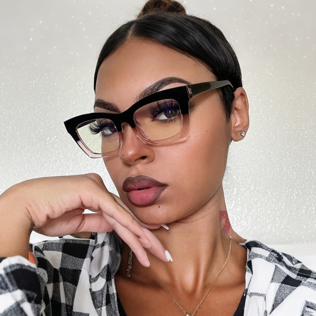 Ava